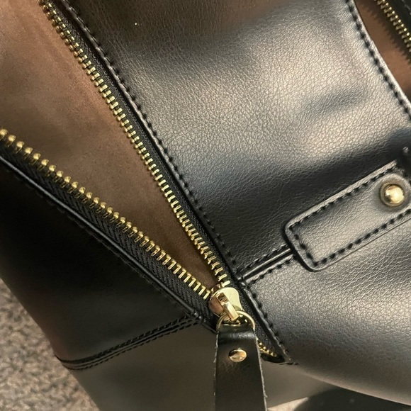 Kattee Black Leather Purse with Silky Brown Interior EUC - Picture 3 of 7